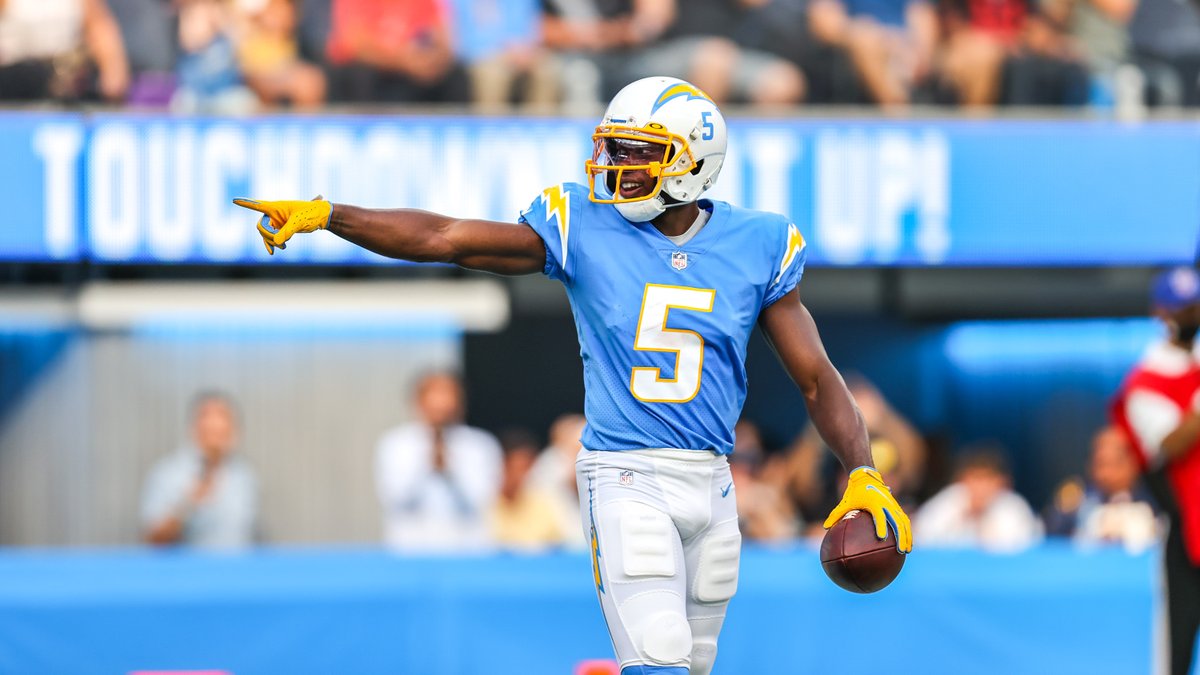 chargers tweet picture
