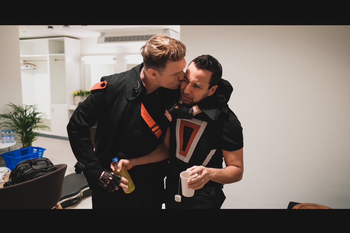 nickcarter's tweet photo. Happy birthday to my brother @howied!! Here’s to another year of sweetness 😉 love you! https://t.co/6auMz9Wgc9