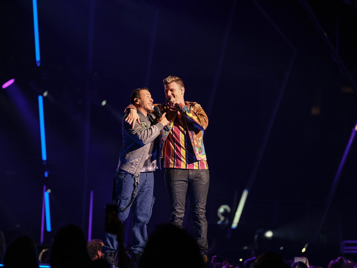nickcarter's tweet photo. Happy birthday to my brother @howied!! Here’s to another year of sweetness 😉 love you! https://t.co/6auMz9Wgc9