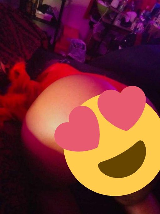 15 pics for $25  15 pics and a vid $35 Sexting $20 until u cum Sexy nude video shout-out $10 Twerk vid<a href="/tag/send"class="tags"><span>#send</span></a><a href="/tag/earlybdaygifts"class="tags"><span>#earlybdaygifts</span></a><a href="/tag/virgobrat"class="tags"><span>#virgobrat</span></a>