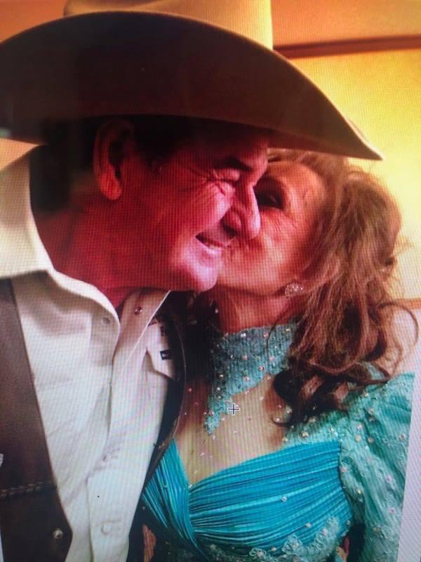 JoshBreslowTV's tweet photo. Loretta Lynn’s Ranch says their beloved foreman, Wayne Spears has died after being swept away by flood waters in Humphreys County. “He will always be remembered for his ready smile, kind heart, and willingness to go the extra mile for everyone around him.” https://t.co/LTGVN3dgs3