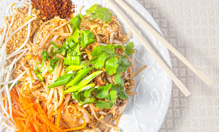 TheTastePhotog1's tweet image. Nothing quite like Pad Thai, and this was AMAZING!  Love the peanut and spice!  #PadThai #EatFirstWithYourEyes #Deliciousness #FoodPhotography #FoodPhotographer #TheTastePhotography 
#KentuckyFoodPhotographer