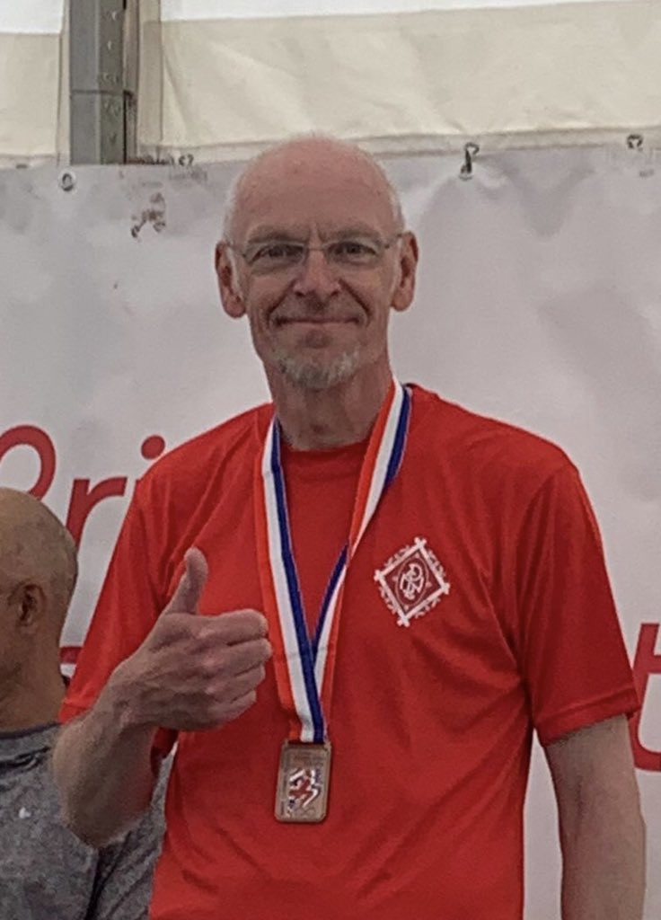 _StuartLynn's tweet photo. Over the moon 😀 to podium in the 400m at this weekends British Masters Championships🥉#MastersAthleticsUK #NorthShieldsPoly #NorthEastMasters https://t.co/TkJd2mAk9H