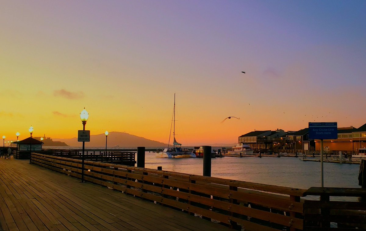 Picscels's tweet photo. San Francisco 

#fishermanswharf https://t.co/a8Xgad1XIy