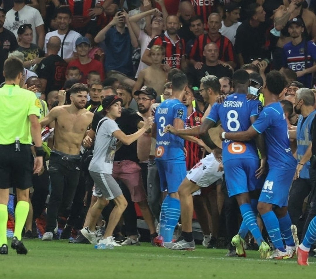 DROlT_AU_BUT's tweet image. 🔵Ils peuvent dire ce qu'ils veulent... 

🔹La réaction de Payet

🔹Alvaro qui avance seul face à 100 Niçois... 

🔹Sampaoli, Longoria, notre staff ainsi que nos joueurs... 

Fier de mon équipe !

#TeamOM #OGCNOM