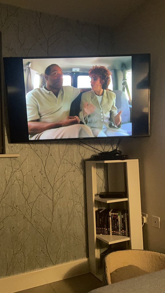 richieguy's tweet image. This has been everything that I hoped it would be! Loved @Rubywax  on @BBCTwo tonight! #rubywax #whenrubywaxmet #bbc2