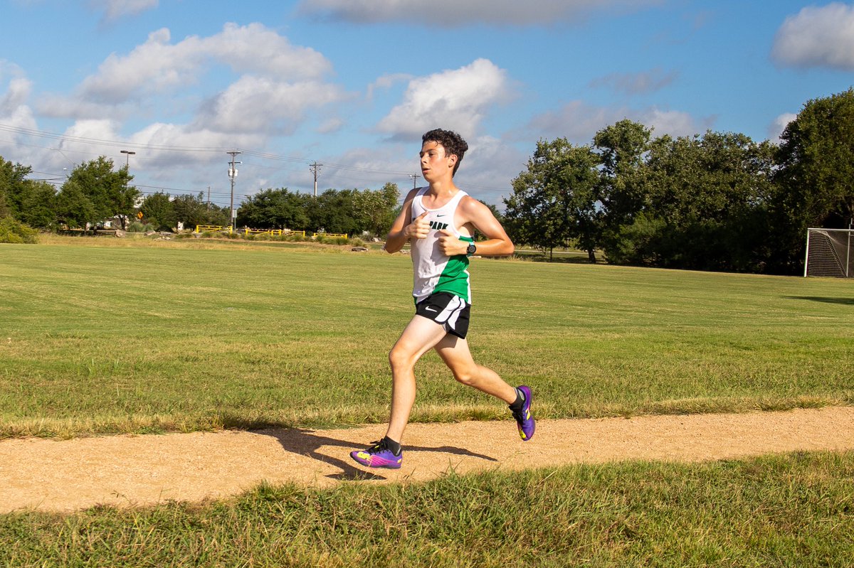 nbarucky's tweet photo. This weekend was a test of endurance. Ryder ran his 1st high school XC meet with @CPHS_XC and played 4 soccer games in SA with @BarcaAcademyATX 06B Garnet. Lots of running in the TX heat but tourney Champions was a nice way to end it.  ⚽️ 🏃 https://t.co/xTSW3g85uK