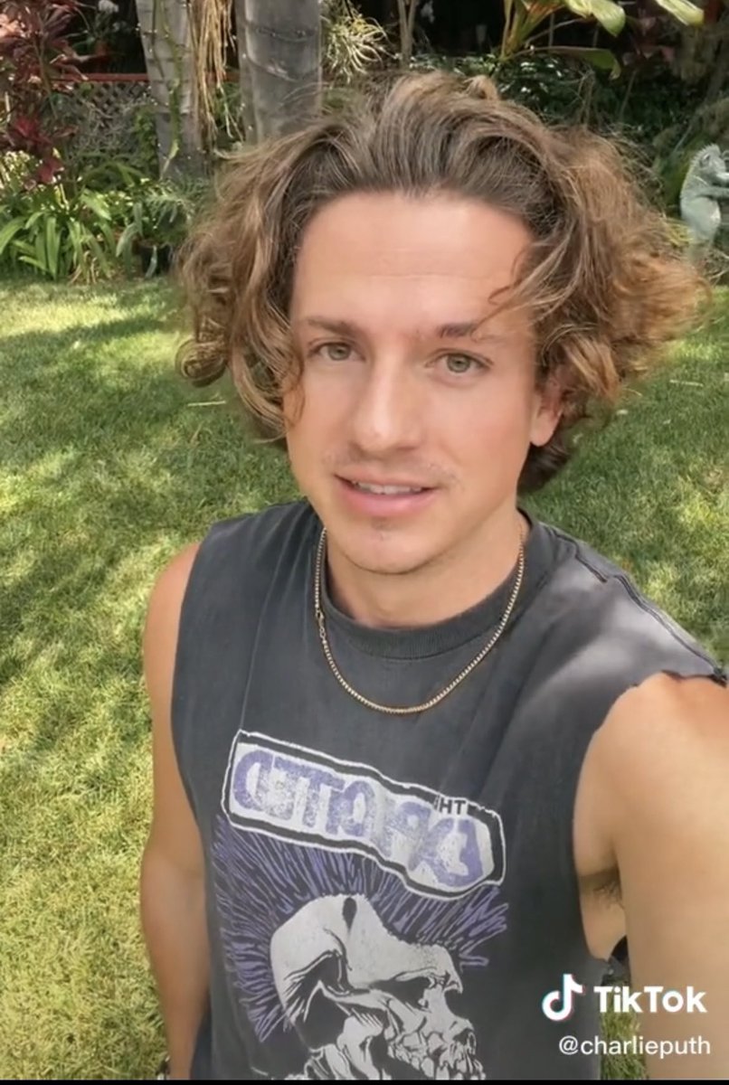 8787cp's tweet photo. CP3 is “almost” done. 🤩
なぜかこのチャーリーの顔が、もうすぐっていう顔に見える😅
#cp3iscoming @charlieputh https://t.co/CpqUsHpSuk