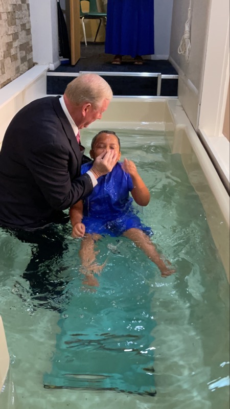 Manny_479's tweet photo. My daughter was saved at camp earlier this year! Today she follows the Lord in baptism! https://t.co/xEez7PTlyh