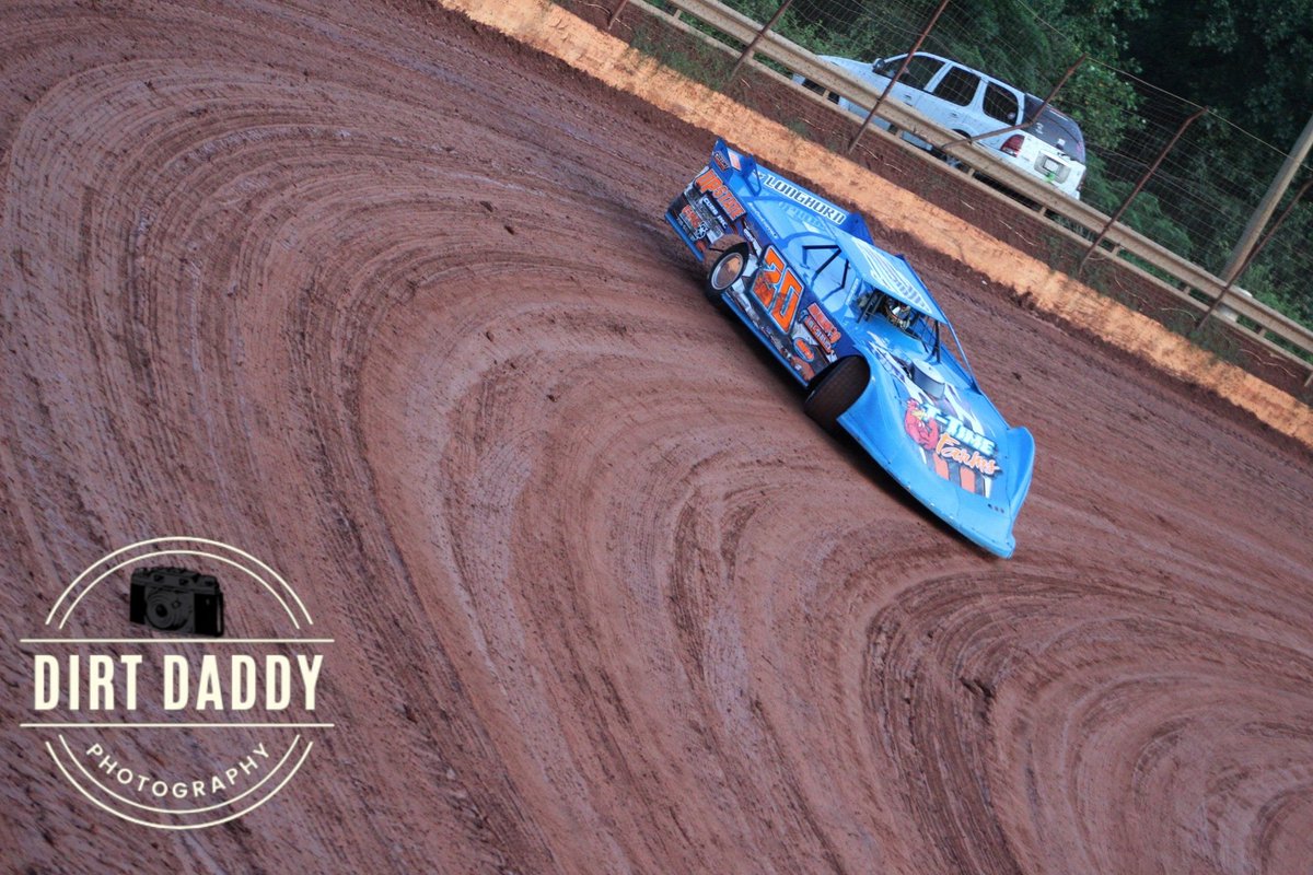 LavoniaSpeedway's tweet photo. π
@DaleTimms07 letting it all hang out! π€
#LavoniaSpeedway #TimmsTime https://t.co/xUdMDRarZ4