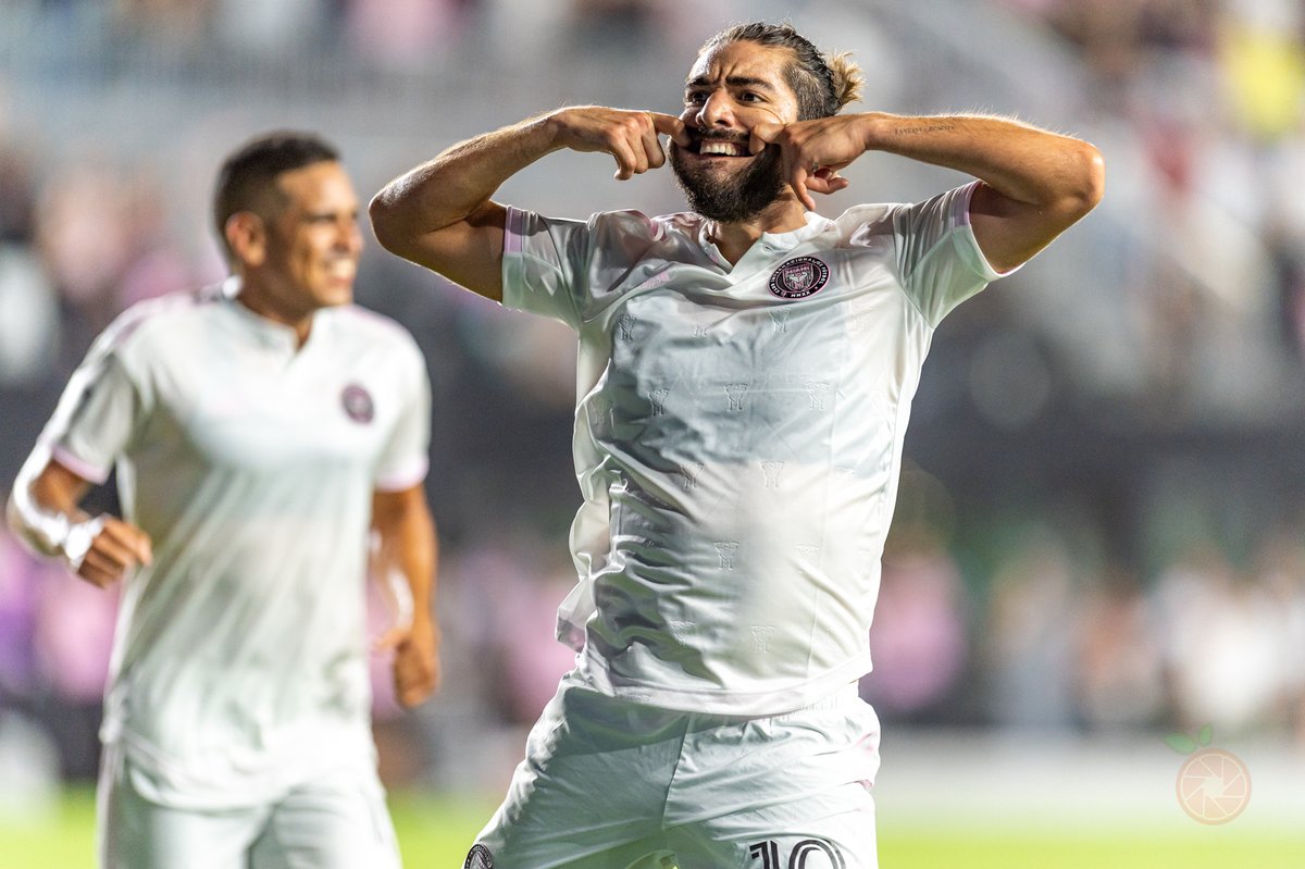 FL_SportsHUB's tweet photo. Twitter, here we come... it's time to start posting more #sportsphotography.  Today's post is from last nights @InterMiamiCF match where @Rpizarrot stole the show.  Please like/share to help us grow!

#nikonphotography #nikonz6 #MIAvTFC #InterMiamiCF https://t.co/rZkp6qEUC0