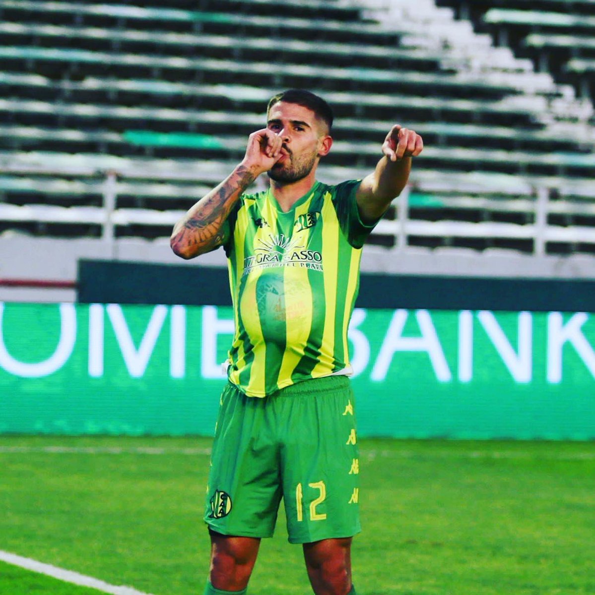 fedegino's tweet photo. Es para vos FEFIIIII 👶🏼♥️ !!! 
Felicitaciones bandurriiiii !! 
+3 🔰🔰 @clubaldosivi https://t.co/Nnxq11o9D9