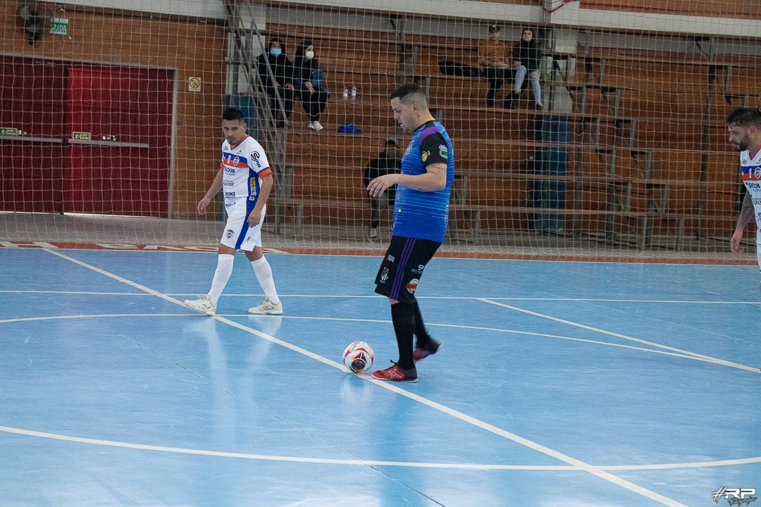 zelovemagic's tweet image. Ontem pela 1 vez entrei em quadra em nível profissional, nunca foi sorte sempre foi Deus 🙌⚽️