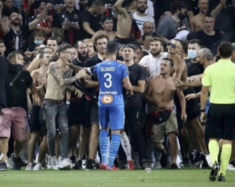 Endoumois1993's tweet image. La parfaite illustration « d’avoir des couilles » : 
#TeamOM lui il est plus marseillais que la plupart des marseillais !