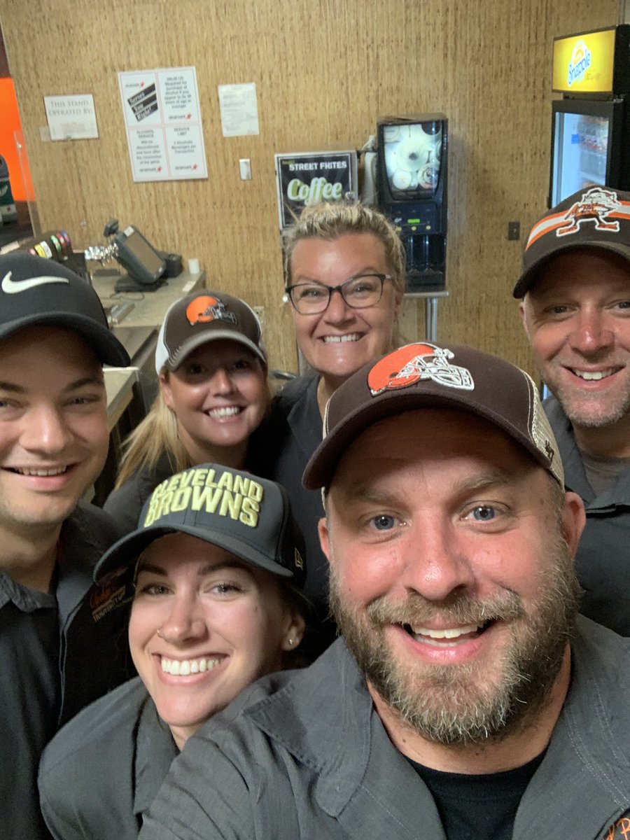 LadyRidersHoops's tweet photo. Game One Browns Crew! https://t.co/do6KfcvF5f
