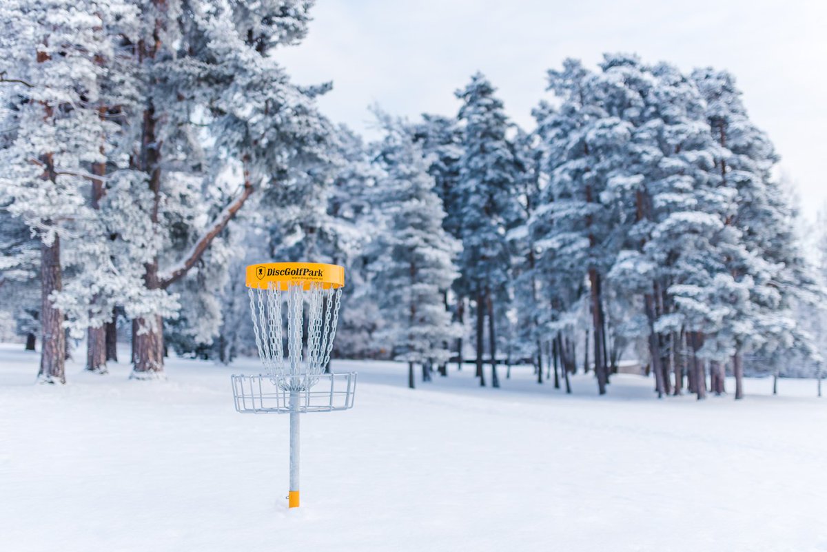 DealingDiscs's tweet photo. Anyone like playing disc golf in the winter? 👀
#DealingDiscs https://t.co/rTdXkXPWic