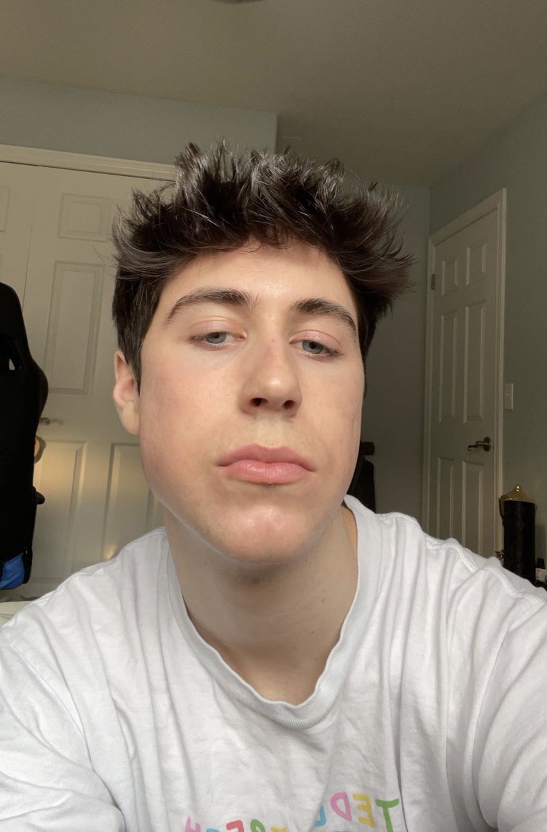 _andrewcurtiss's tweet image. Omg what do we think