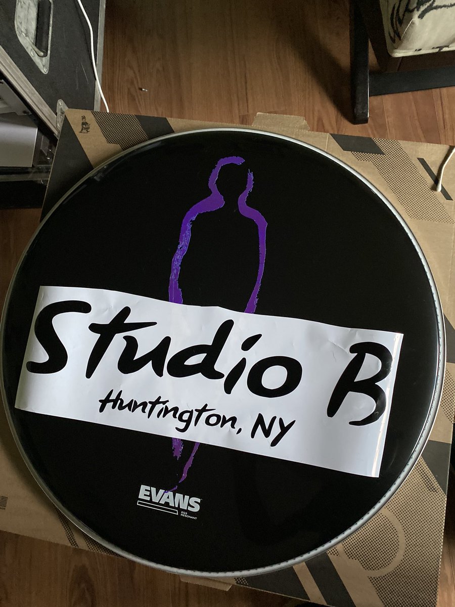 Studio B offers you a new approach to branding. Print your own shirts, posters, business cards, decals, stickers, photos and more using Silkscreen, Sublimation, Vinyl and other Quality Materials.