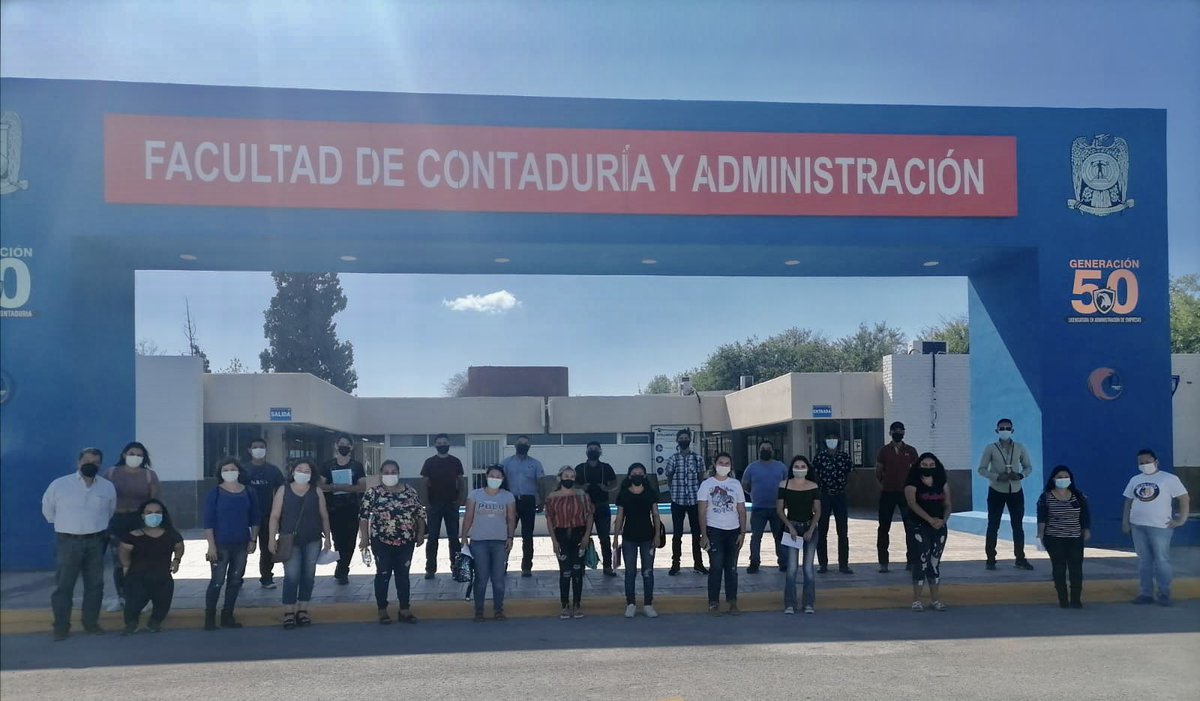 licoquintanilla's tweet photo. Gracias al acuerdo de colaboración que firmamos con la FCA, hoy los jóvenes de nuestro Municipio recibieron capacitación sobre el sistema de educación a distancia para estudiar algunas de las 4 carreras que ofrece la universidad, la cual está próxima a iniciar.
#ProgresoFuerte https://t.co/5VSaFNVkx1