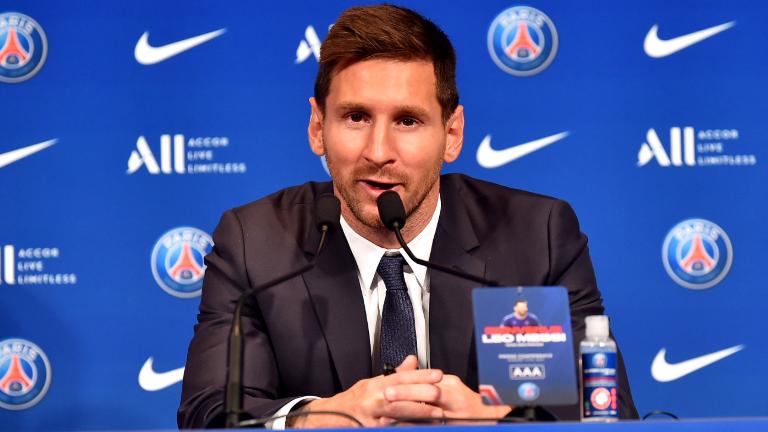 SoccerTalkApp's tweet photo. Beckham Optimis Bisa Bawa Messi ke Miami https://t.co/7ssvVbWTkL https://t.co/0FCItZlBHt