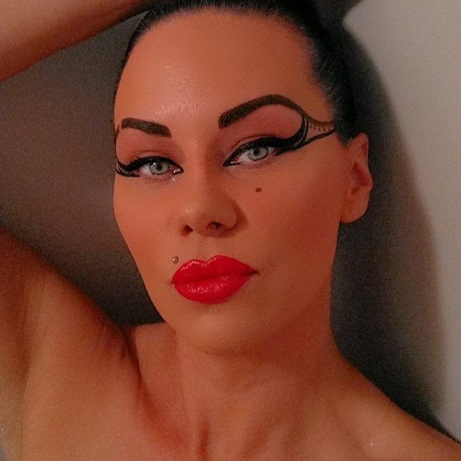 #NewProfilePic https://t.co/qlxhsL0V5u<a href="/tag/newprofilepic"class="tags">#NewProfilePic</a>