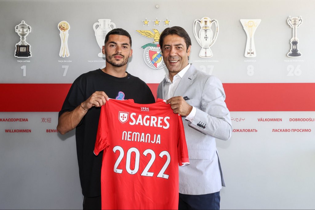 Vibes Foot tweet media