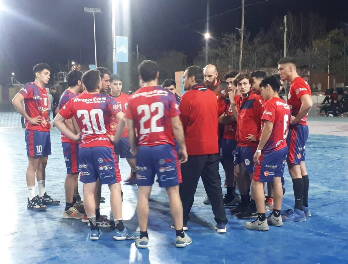 #HANDBALL 
#Clausura2021  #LHC 
EL LAGO ARRANCÓ GANADOR 
En un tremendo y entretenido encuentro donde tuvo todos los condimentos Regatas le ganó a La Muni por la mínima en la última bocha.
<a href="/Handballmaipu1/">Handball Maipú</a> 27
<a href="/cmr_handball/">Regatas Handball</a> 28 

<a href="/sportkidsmza/">Sport Kids</a>