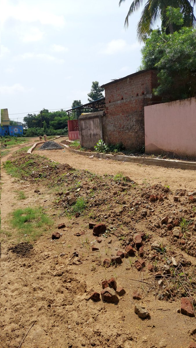 JohnPullack's tweet photo. Ward no.56 under @CMCCuttack this road lies neglected for over a month now. Sorry state of situation. There was a medical emergency and it was difficult to get a car for the need. No work being done by CMC. @AnanyaDasIAS @otvnews @samajalive @CMO_Odisha https://t.co/wKaYT42LU8