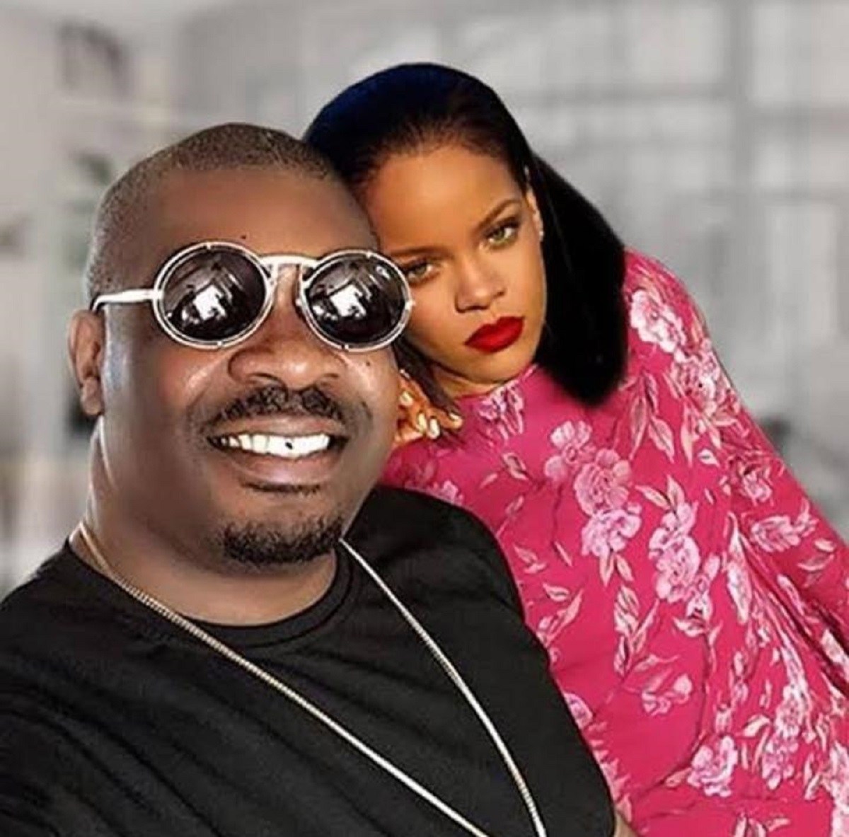 Grayons001's tweet photo. When love becomes relentless, it becomes the most pulchritudinous feeling in the universe. Yet it is! Ever deriving the essential equations beyond infinity. That is, dⁿy/(dx)ⁿ = Infinity. Where n = ❤️.

The essence😍
#DonBaba x #Riri - @DONJAZZY x @rihanna https://t.co/9gypnsOhfD
