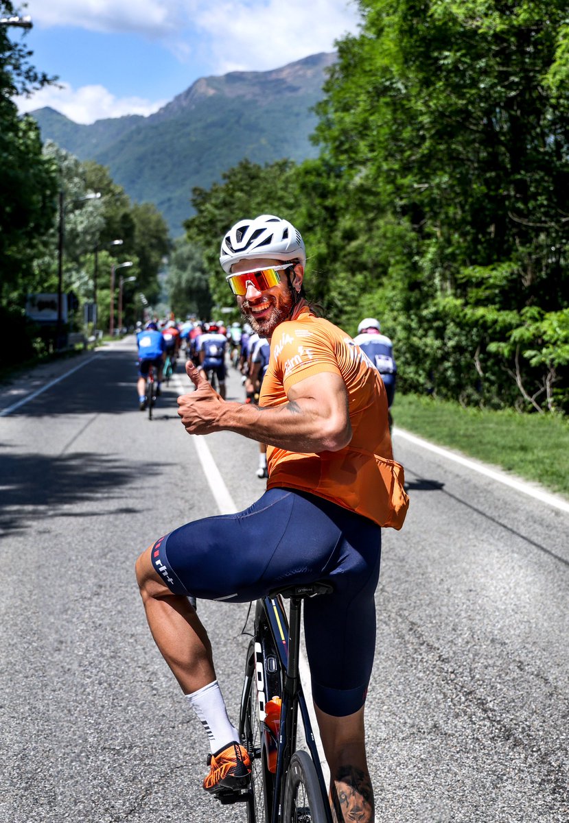 FLYCyclingTeam's tweet photo. Hey friends,
have a great week!! 😁👍🏻
-
#FlyCyclingTeam
#FlyCyclingTeamCdi
#FlyTeam
#TeamFly
#FlyCycling https://t.co/i3cQS5LL7U