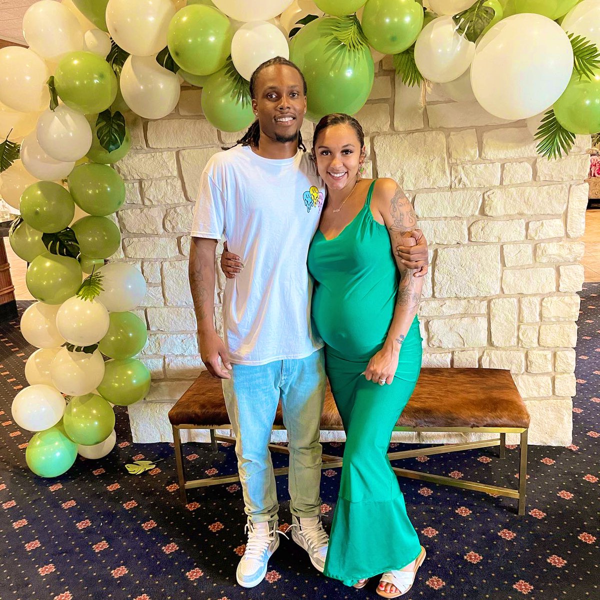 dontashforme's tweet photo. mom &amp; dad 🤞🏽 https://t.co/wirFtJbvyh