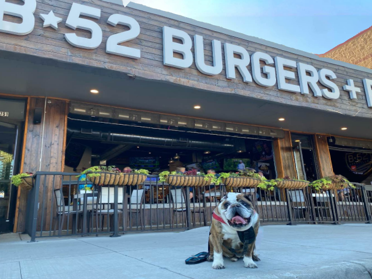 B52Burgers_Brew's tweet photo. Puppy friendly spaces on our patios at both locations! https://t.co/bdI8GEOiMF