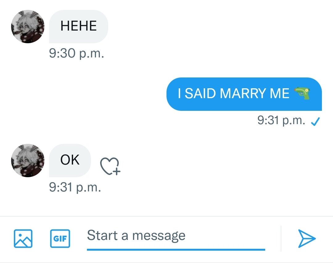 gplumbby's tweet photo. guys i have a husband https://t.co/GSVX9GUGvu
