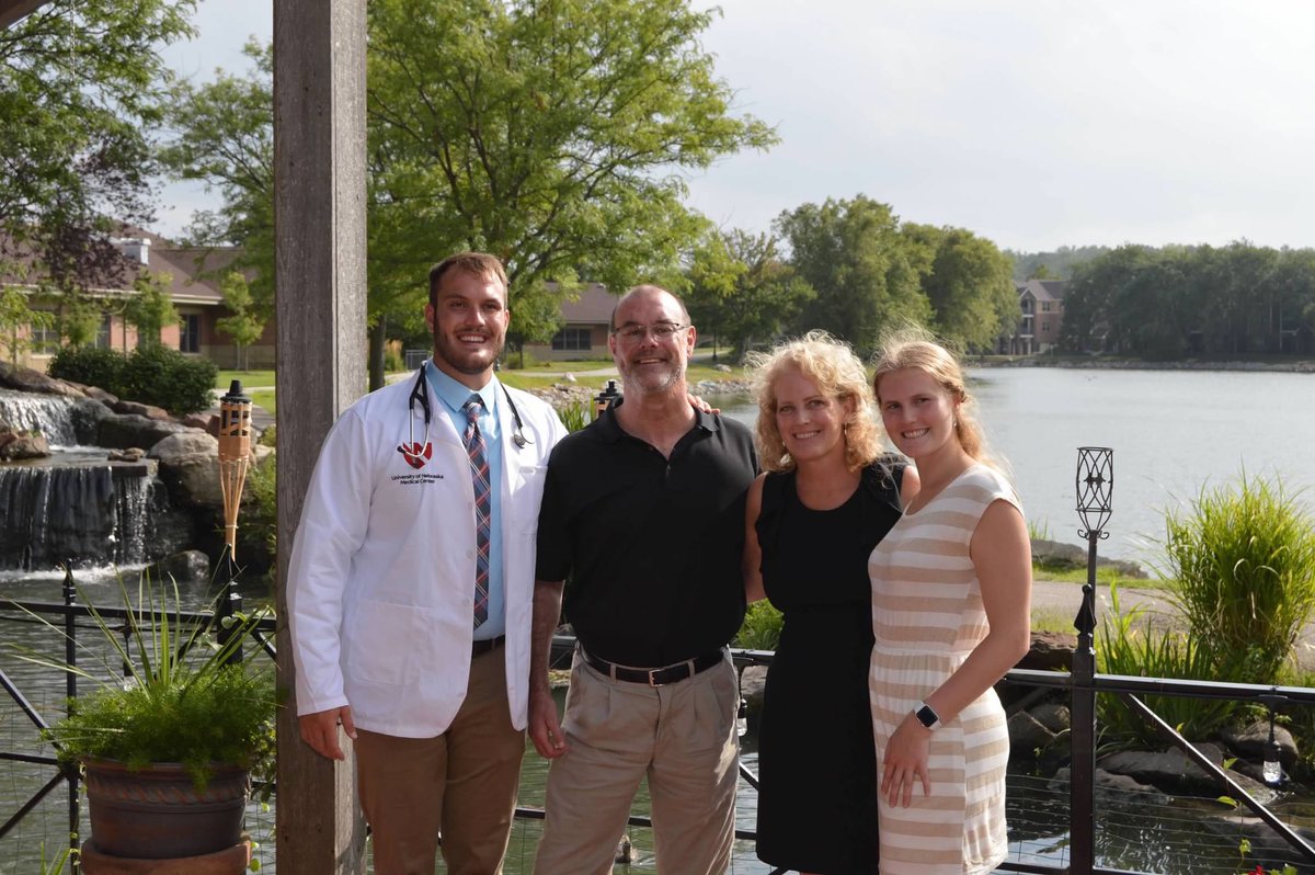 lynda949's tweet photo. Busy week.  Patrick started Medical School at UNMC.  Kelly and Mike are back at UNO.  Sierra is teaching at Gretna High School and Presley is in a new daycare and they still want to gather for Sunday dinners. https://t.co/juItabuQkZ