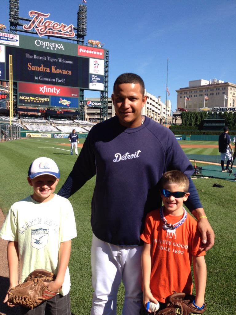 tcarter734's tweet photo. Congrats my man! @MiguelCabrera @tigers @jackcarter_2 @BenCarter2103 https://t.co/sCxadzxSRy