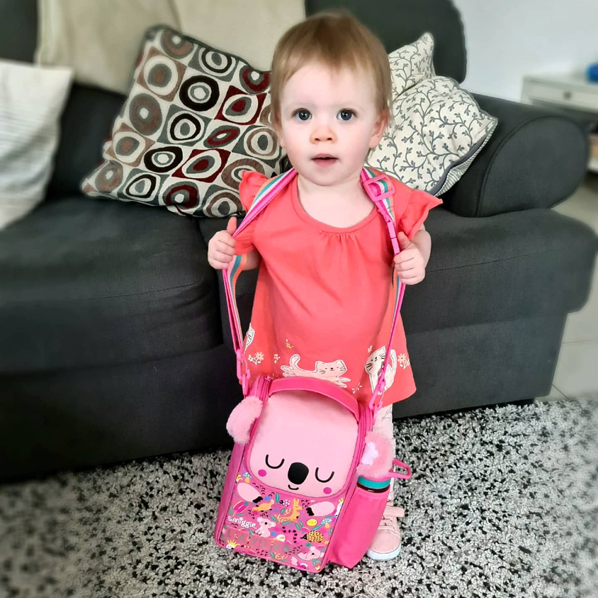 emmayates4's tweet photo. First day of school vibes from little lady yesterday 🥺❤

#firstdayofschool #BacktoSchool2021 #ThatBagThough #Toddler #KoalaBag #WhereDidMyTinyBabyGo #MyHeart #Dubai #DubaiBaby https://t.co/AivcnKkq7K