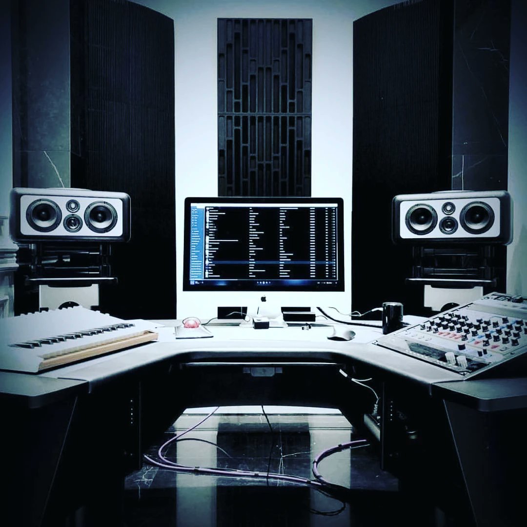 Blackvoltaudio's tweet photo. Los paneles acústicos de @Artnovion resuelven todas las necesidades técnicas y estéticas requeridas para desarrollar espacios creativos.

contacto@blackvoltaudio.com

#Artnovion #DistributedByBlackvolt https://t.co/1mJzu8ru4e