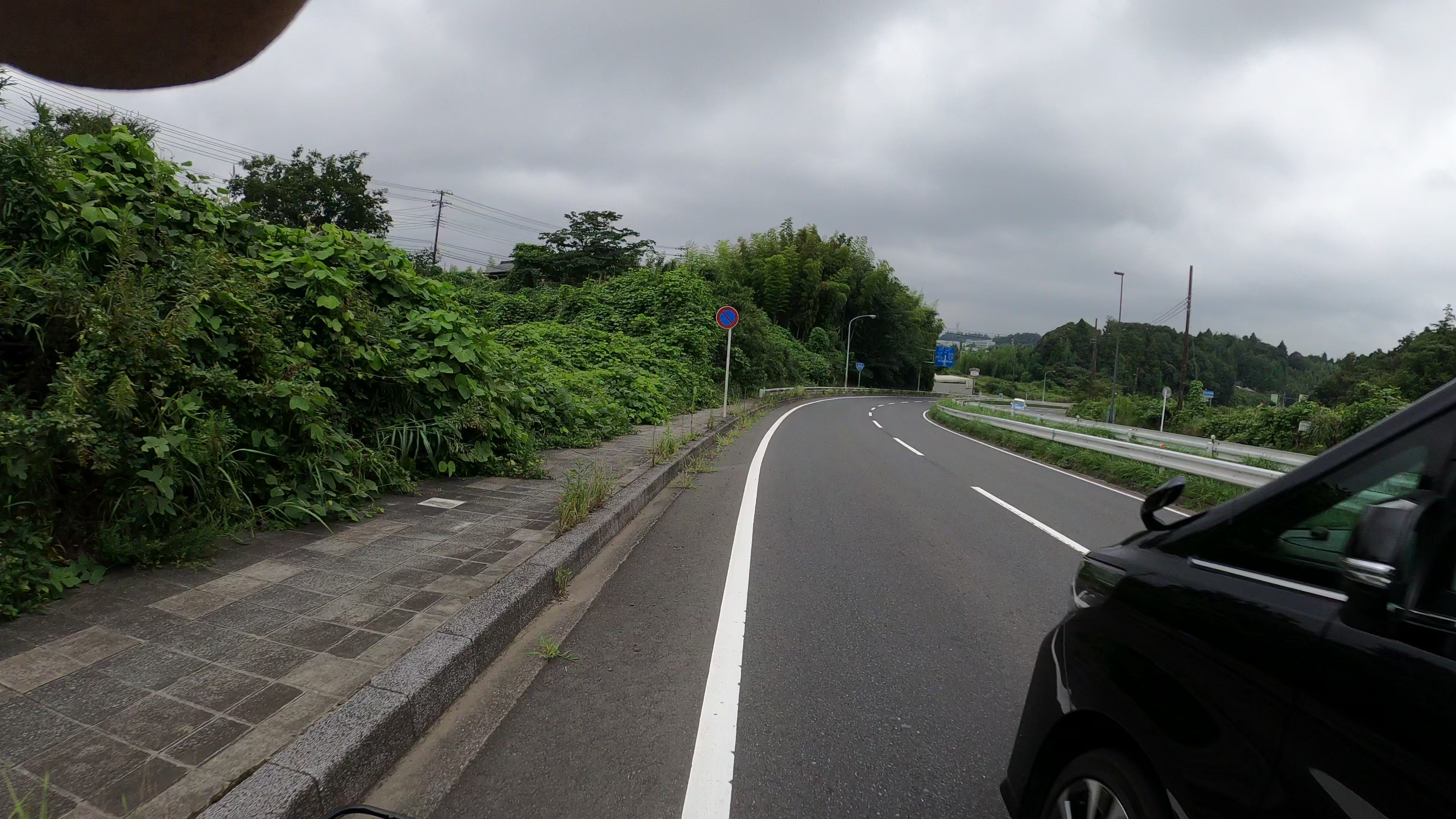 Masaki Kato 7m3azz 21年8月23日 月 08 58頃 空港通り寺台手前 川口300 そ 70 12 トヨタ Alphard 黒 による幅寄せ 何故 わざわざスレスレまで接近し嫌がらせする スカッとするのか 埼玉はひょっこり男のように こんなクズ多いのか