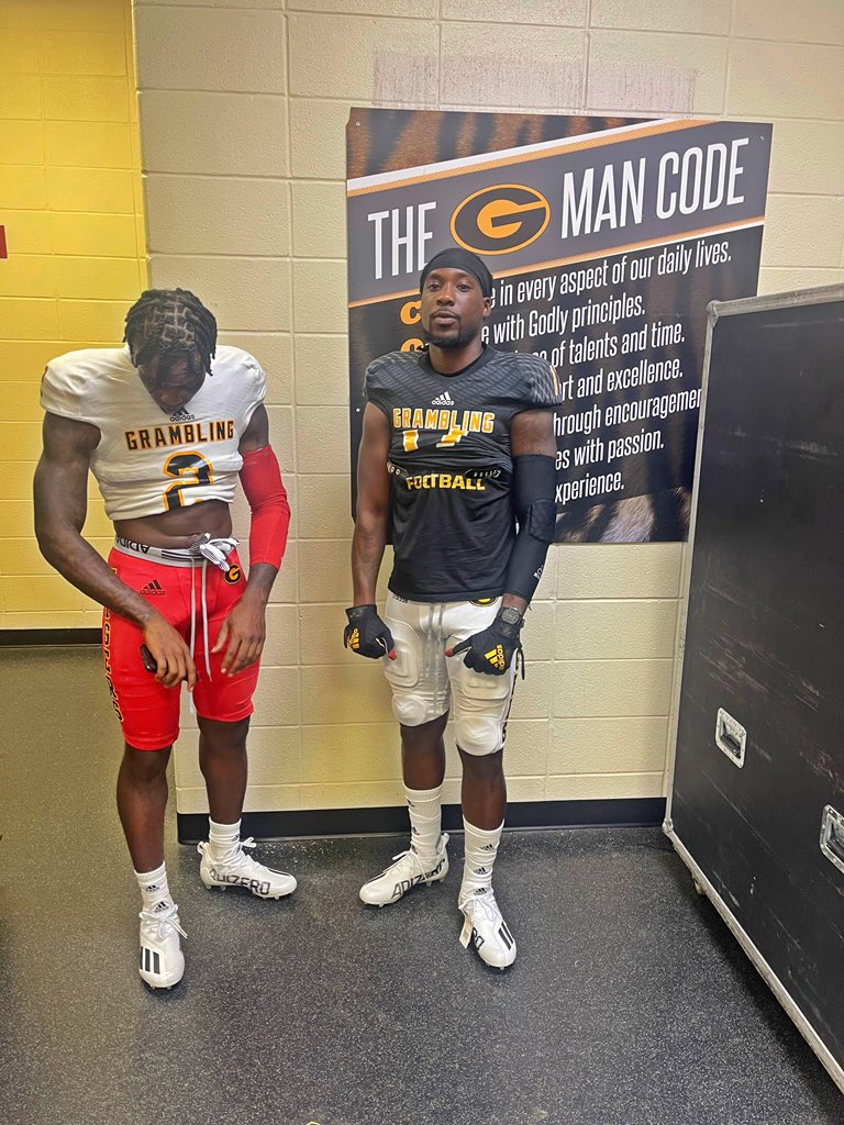 _deejay17th's tweet photo. “They Gone Feel Us 2 believe that” #runitback #gramfam🐯 #Sept5 https://t.co/u9YViPTmcY