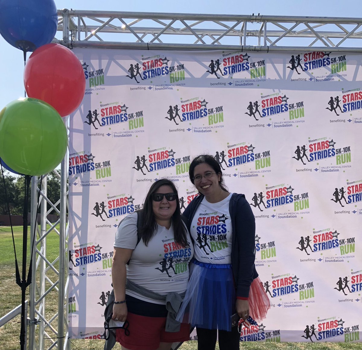 Faynesamantha's tweet photo. A lot of hard work by the planning team went into creating todayβs @Bloom_Energy @starsandstrides run but it truly was a great (& safe) community event that came together in just a few short months & we raised over $250k for @vmcfoundation healthcare heroes! #StarsAndStridesRun https://t.co/xcN22rTViJ