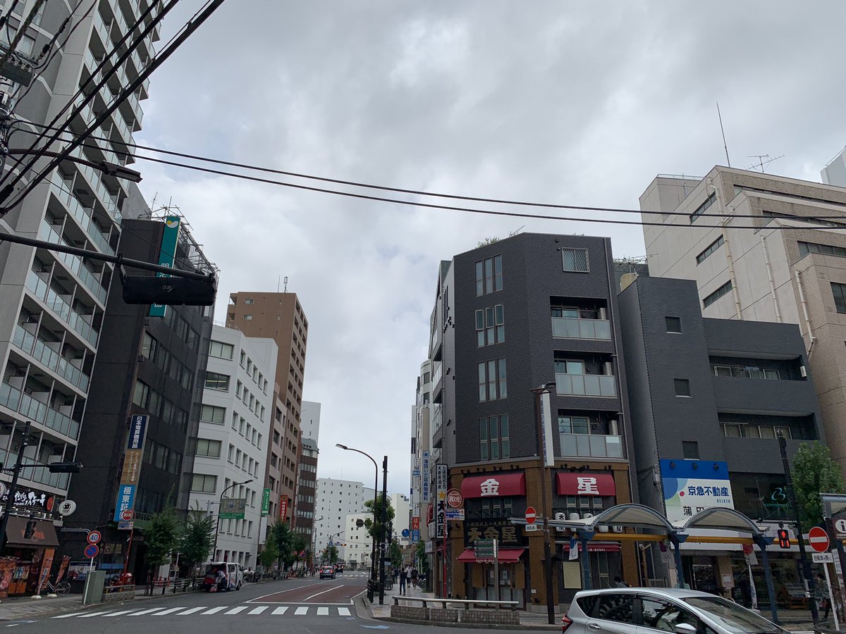 psq_programming's tweet photo. お早うございます(*^^*)
今朝は曇りな五反田です^ ^⛅️
週明け月曜日頑張っていきましょう✨

今日も元気にレッスン してまいります🌻
宜しくお願い致します 💻🖥

#プログラミング #レゴロボットプログラミング #lego #五反田 #psqsmalltrain #笑顔 #風景写真 #空 https://t.co/2xJpB8jGpi