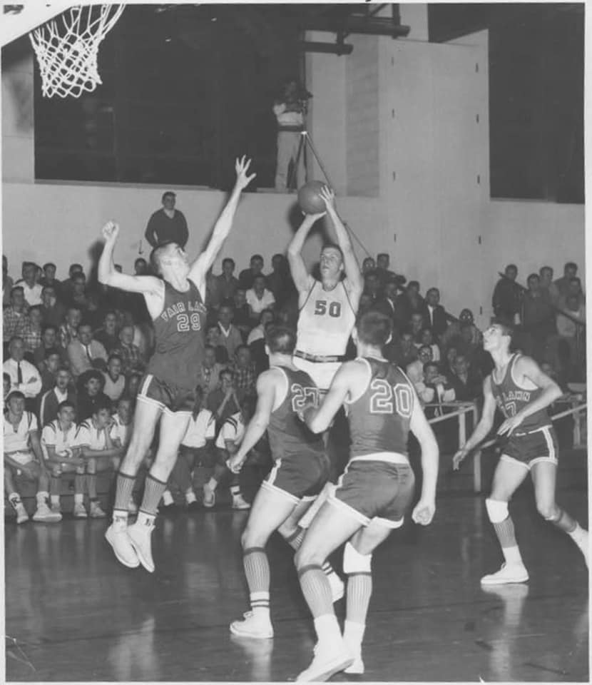 NJBBallProject's tweet image. Happy 80th Birthday to Hall of Fame football coach and former River Dell basketball standout Bill Parcells!