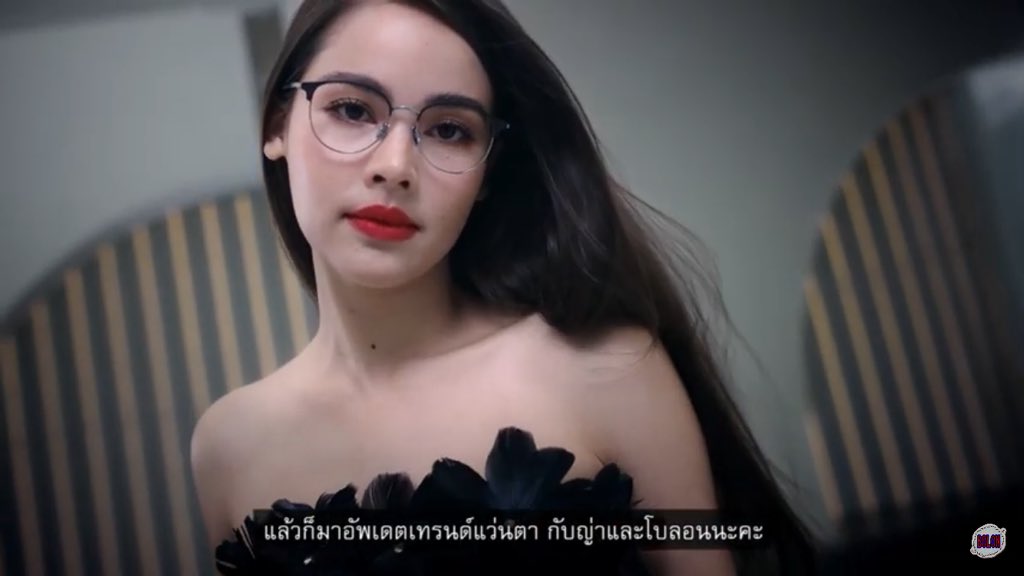 Tonaornaisaifon's tweet photo. ไปดูเบื้องหลังการถ่ายโฆษณากัน😎
ญาญ่า with Bolon New Collection SS21 l Behind The Scene https://t.co/nDxiBF8iTR ผ่าน @YouTube #Bolon #BolonTH #แว่นตาของญาญ่า #Boloneyewearth #ญาญ่า #ญาญ่าอุรัสยา #urassaya #urassayas https://t.co/xBfHKXt2KP