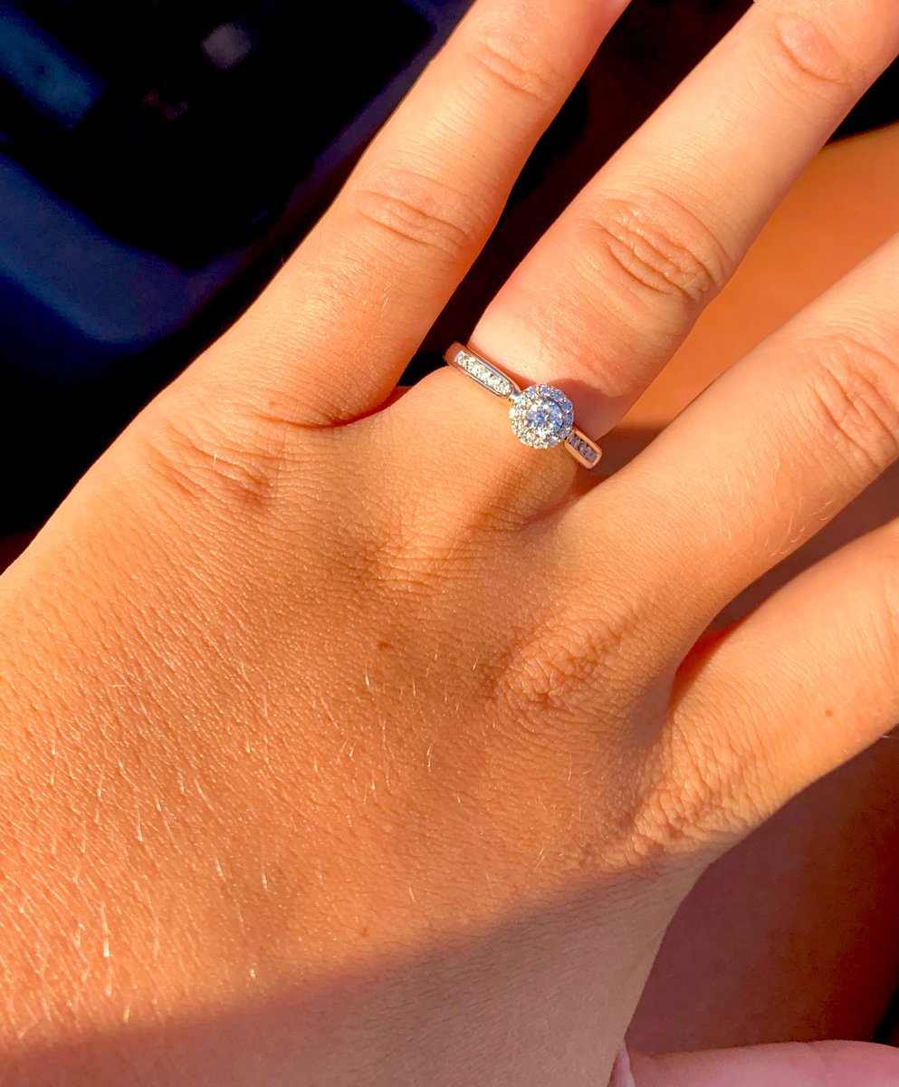 GKeyyyyy's tweet photo. we’re ENGAGED!!!💍🤍 you have all of my tomorrow’s, fiancé♥️ https://t.co/4DOd4Ds22U
