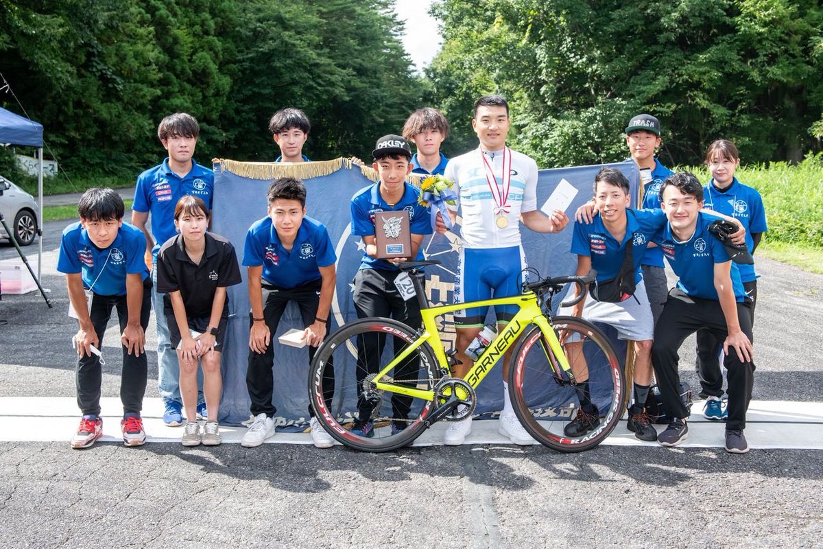 Yachikenta0706's tweet image. インカレロード　優勝

学校対抗　大学初の3位

日大の選手にレースを完全に支配されたレース展開で少人数のスプリントで勝利できました。
まだ実力不足を感じたので、強くなるための練習しないといけないと感じました。
#GNLab 
#essential2 
#WAKOS 
#csdesignworks 
#kyototoyota 
#yamatokogyo