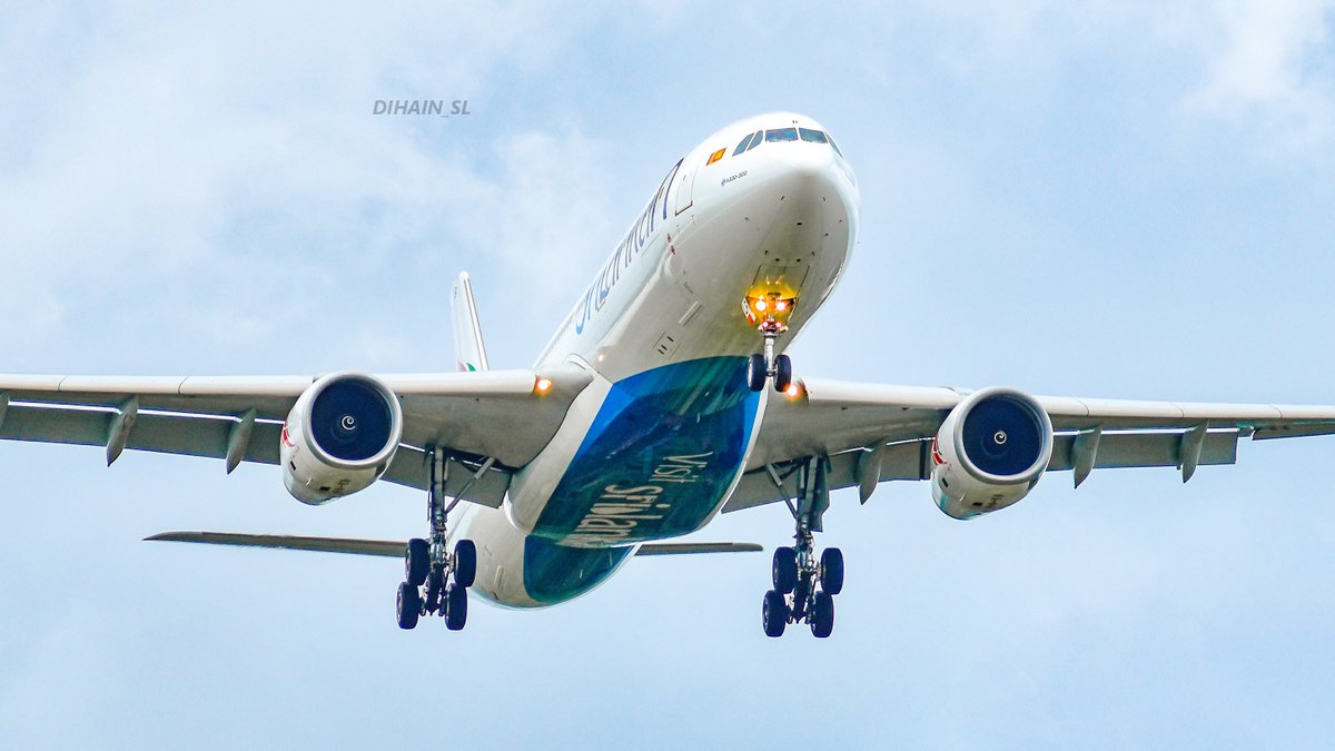 SriLankan Airlines Airbus A330-343

4R-ALR

#aviation #aviationsrilanka #aviationlovers #aviationdaily #aviationlife #aviationeverywhere #aviationphotography #AvGeek #Avgeeks #photographer #planespotting #AIRBUS #a330 #srilankanairlines #SriLankan #StayHome