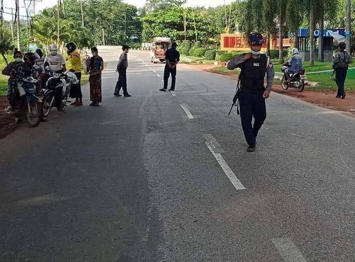 Travel restrictions, inspection of personal belongings, various properties &amp; money extortion persists in Mon State: "They said they do this because of COVID-19.  But, their primary purpose is to check individuals to target the PDF in urban areas and extort money from civilians."