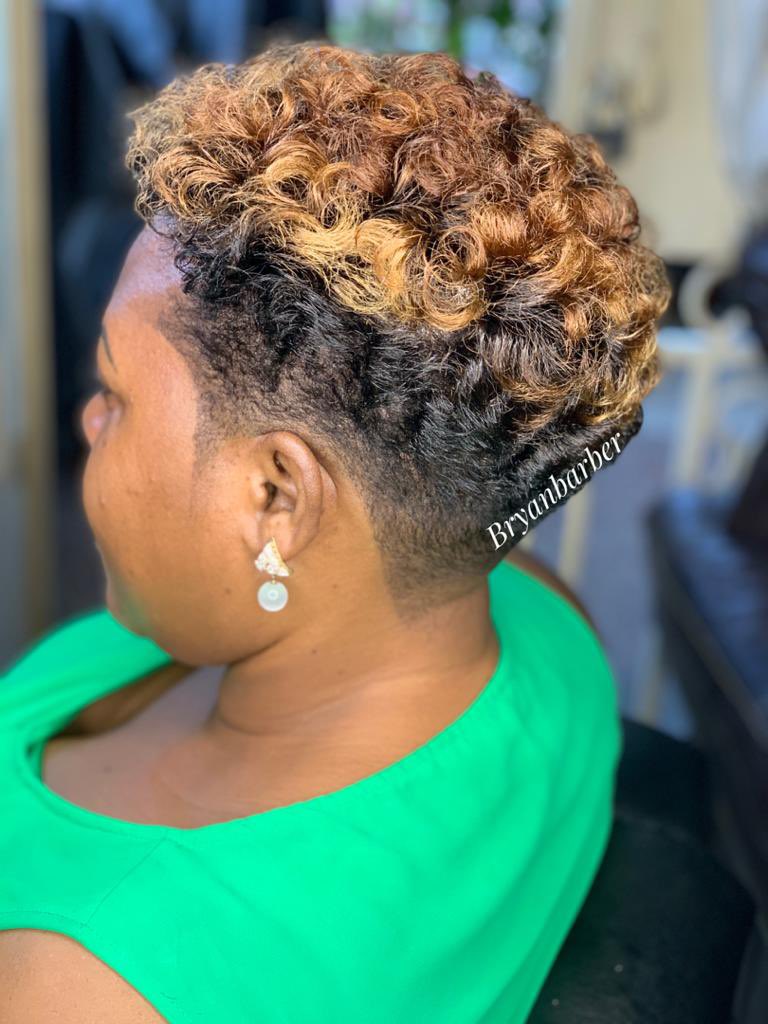 Bryanbarber256's tweet photo. For such dope hair call 0702271495 .
#Bryanbarber https://t.co/bKL2Wmg650