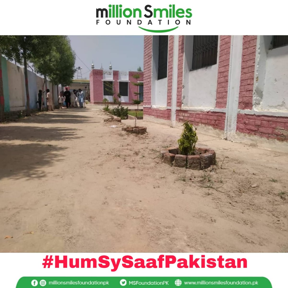 FaniaAali's tweet photo. "Clean and Green is our perfect Dream".
#HumSySaafPakistan https://t.co/5PlUIFlVq8