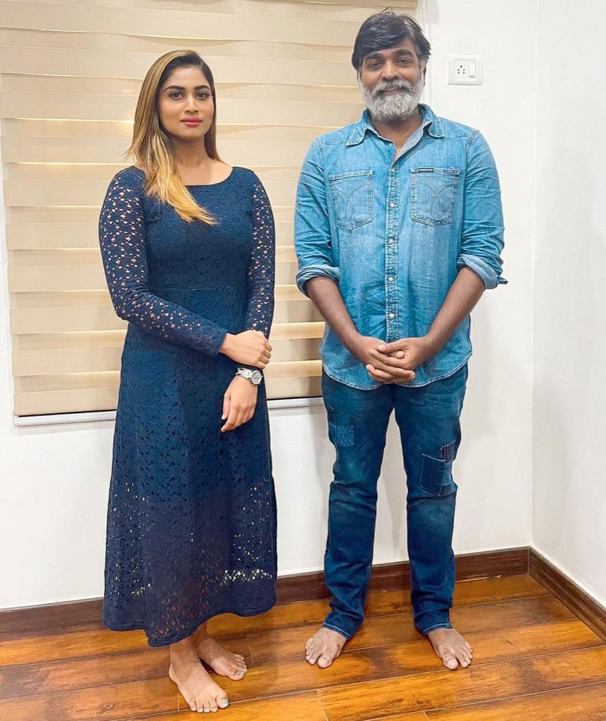 sekartweets's tweet photo. #Vikram shoot has commenced in Karaikudi... #BiggBoss girl #Shivani to pair opposite @VijaySethuOffl https://t.co/OaiH5SSE5x